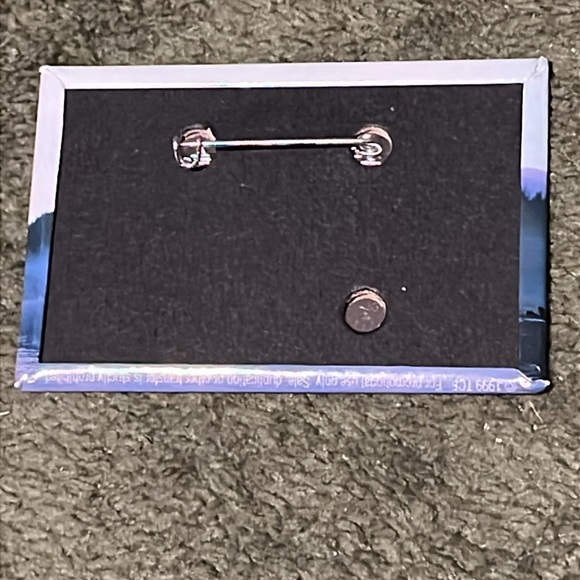 Lake Placid (1999) promotional movie button - Used, great shape! - Picture 2 of 4